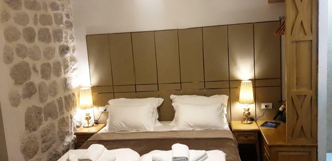 Apartmani Armonia เปราสต์ ภายนอก รูปภาพ